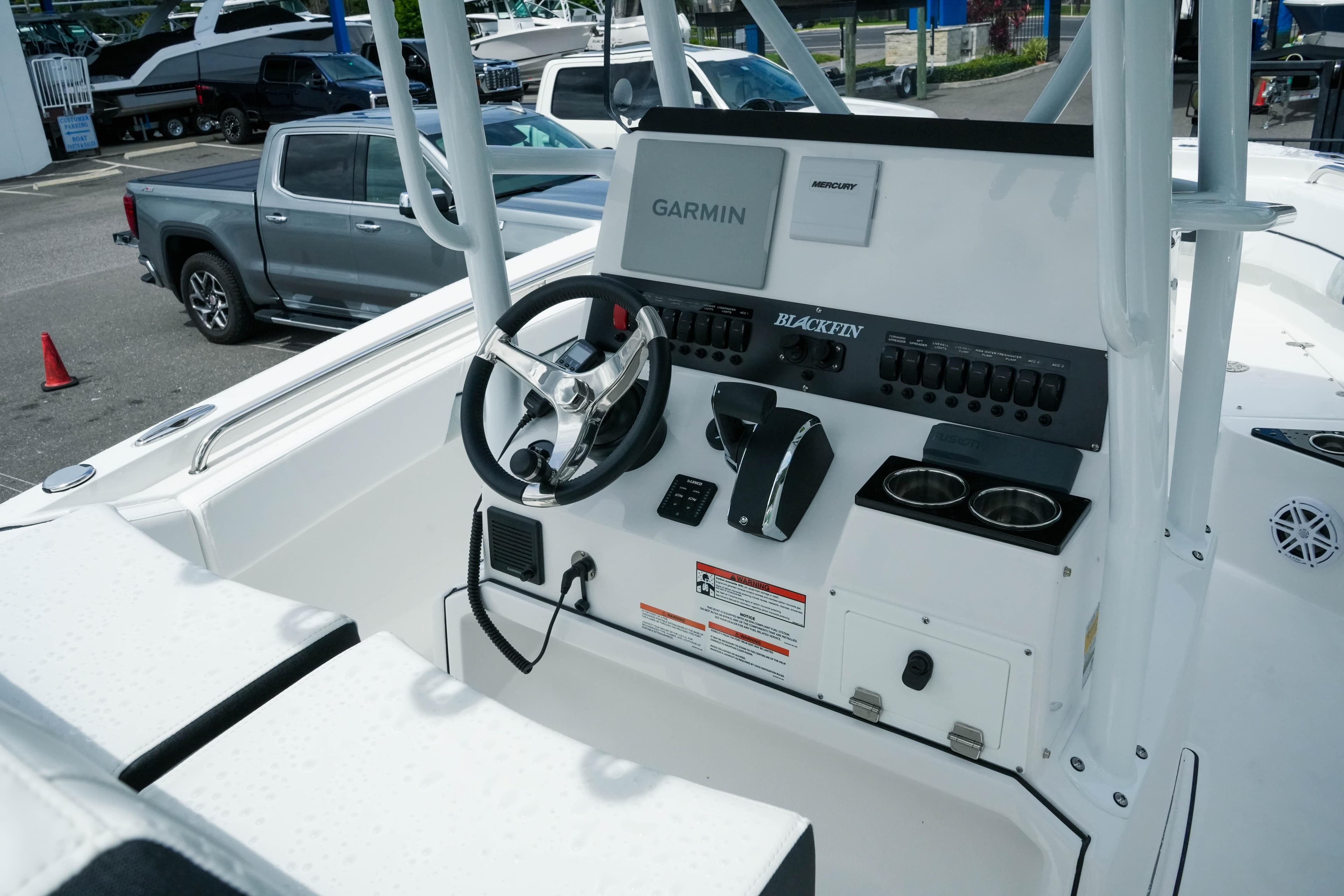 2026 Blackfin 222 CC boat console with Garmin navigation and Mercury controls.