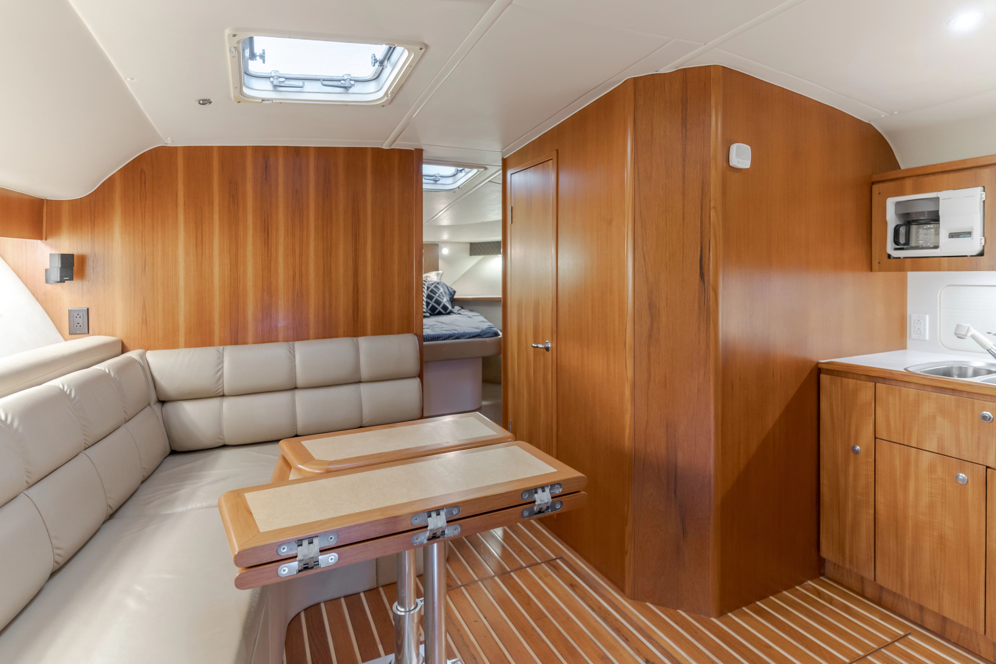 2000 Tiara Yachts 4100 Open - 18