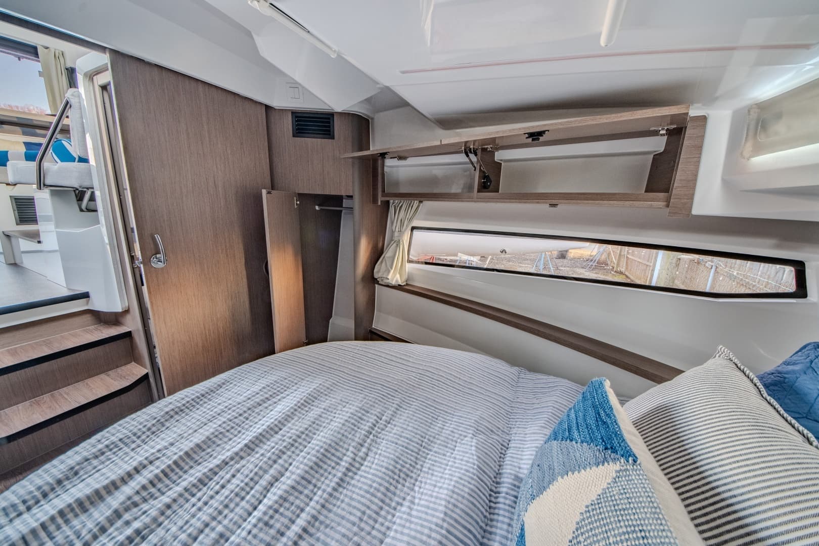 2026 Jeanneau NC 895 Series 2 - Image 31