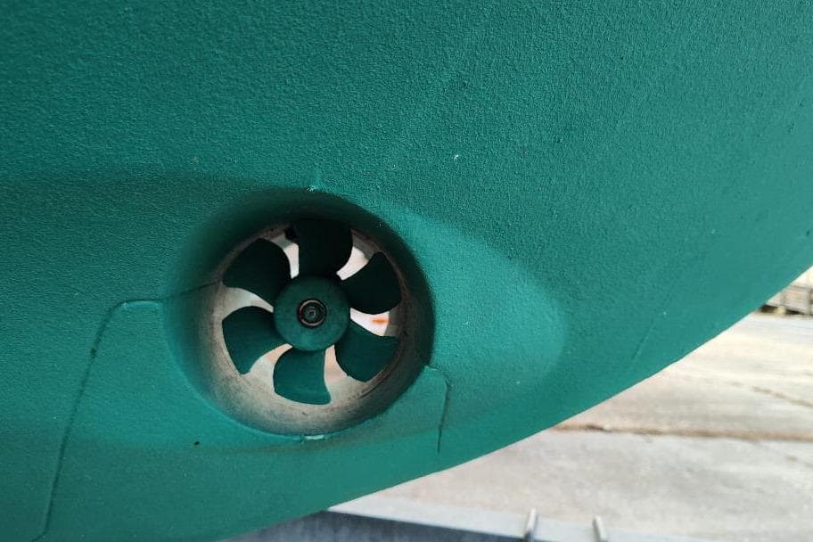 Close-up of Jeanneau Merry Fisher 795 2017 boat thruster detail.