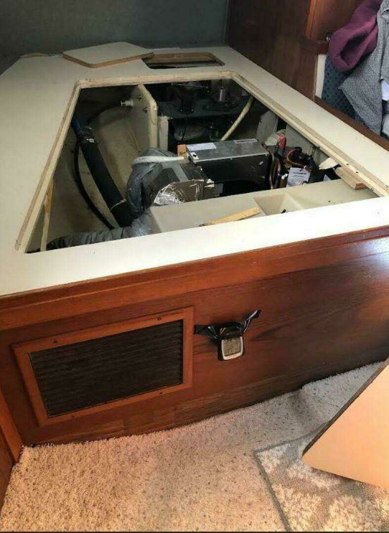 1987 S2 35C - Image 17