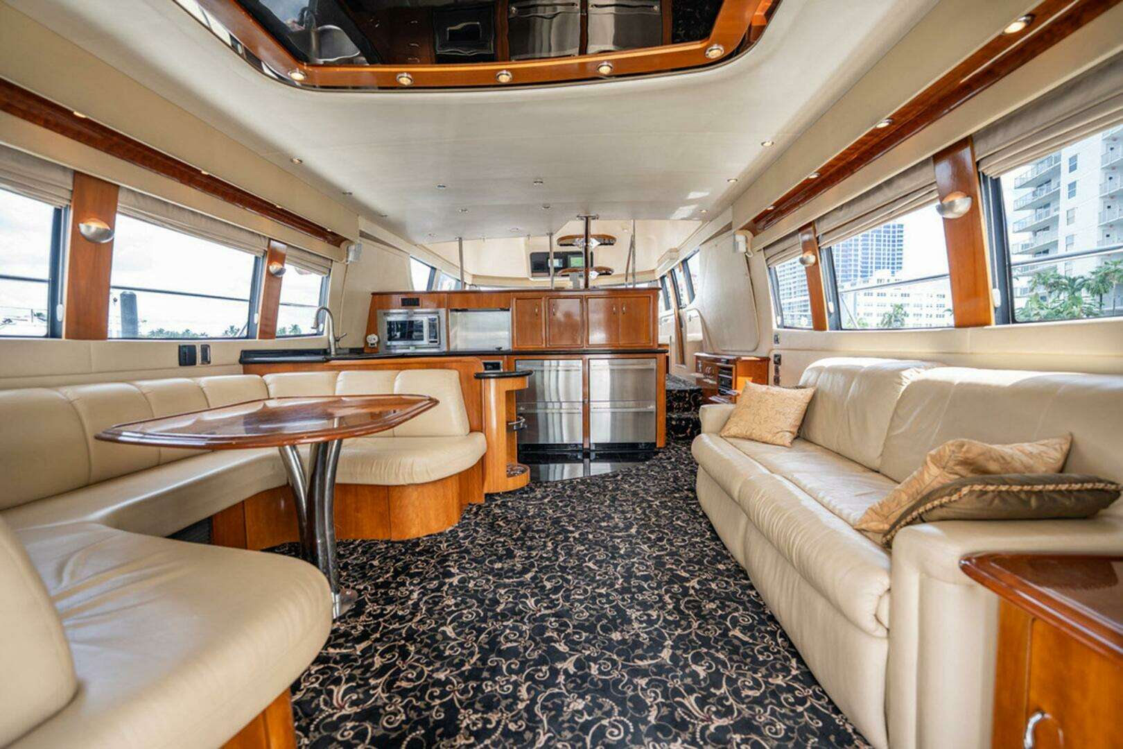 2005 Carver 56 Voyager - Image 12
