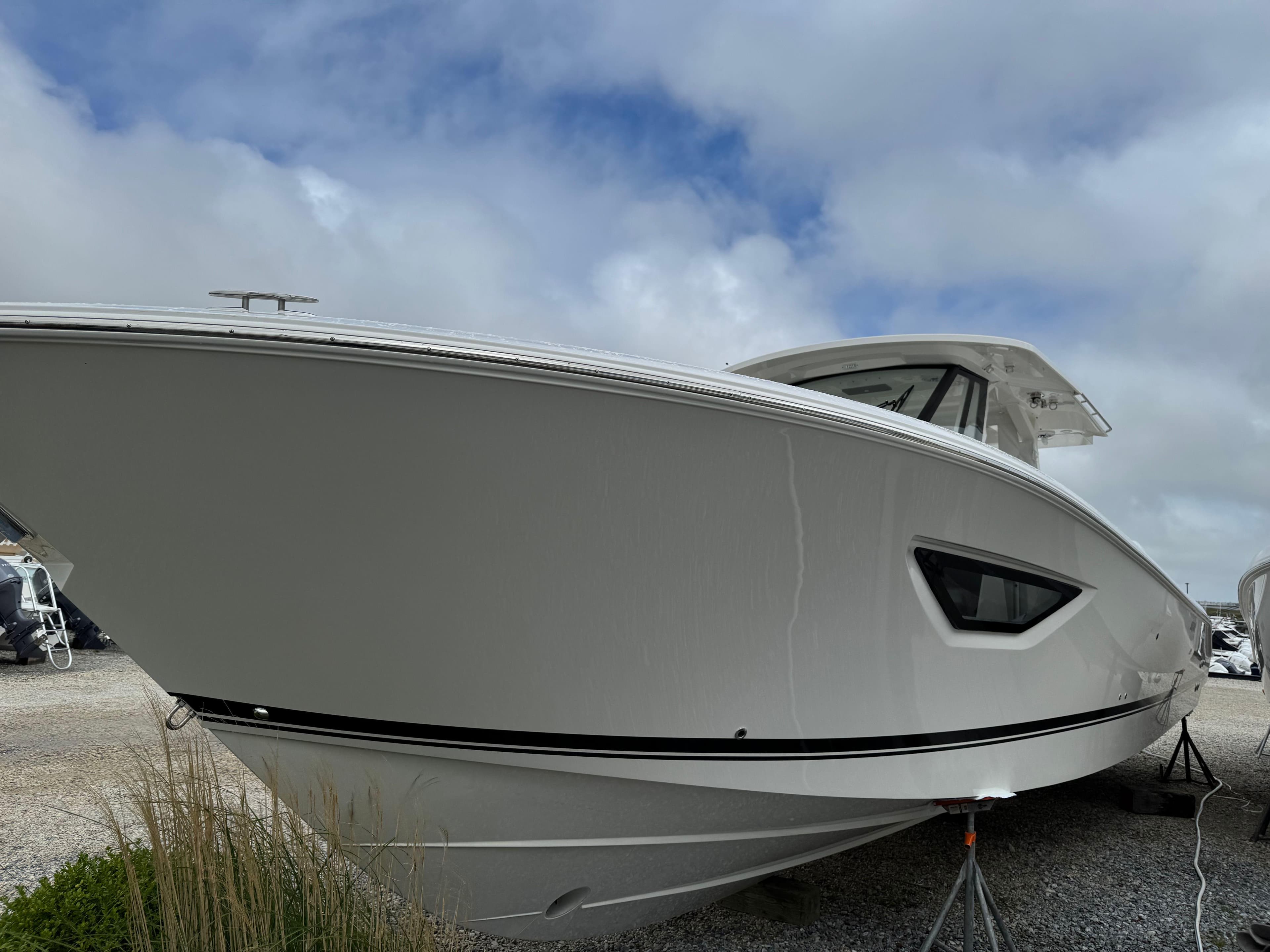 2025 PURSUIT 378 S - Image 13