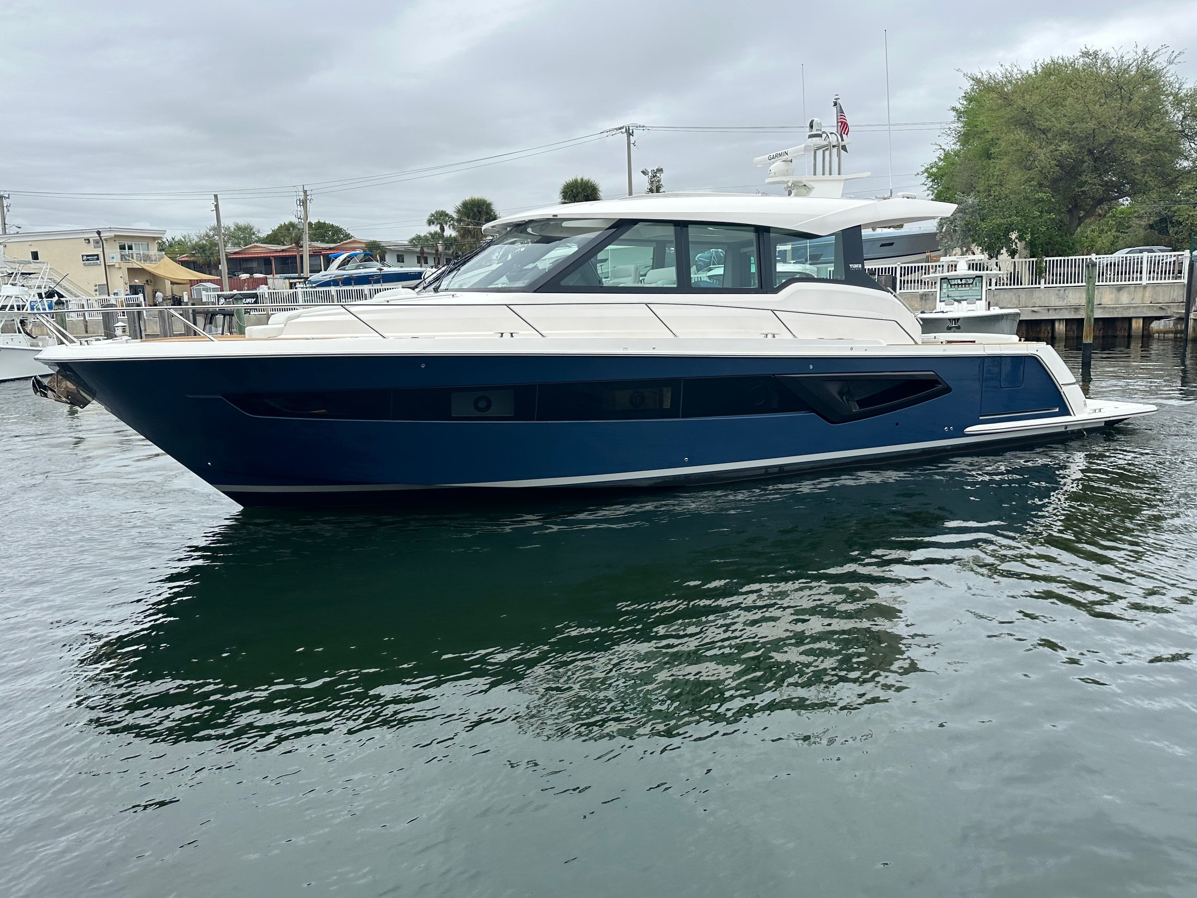 2026 TIARA YACHTS EX 54 - Image 2