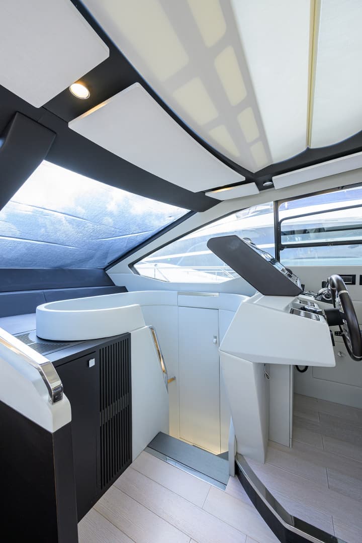 2019 Azimut S7 - Image 82