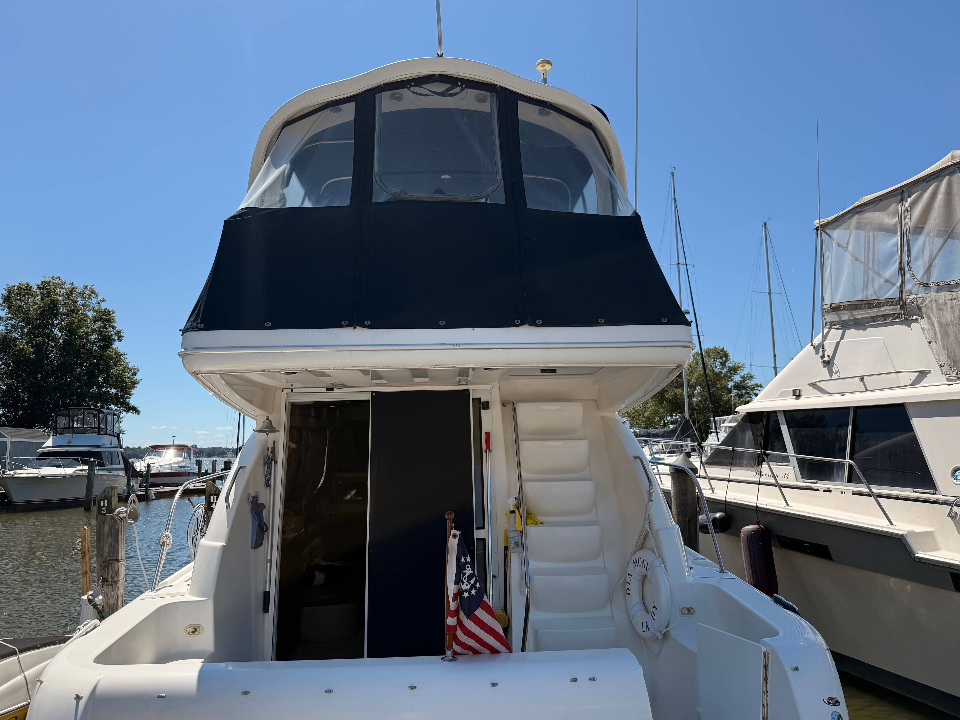 2002 Bayliner 3488 Motoryacht - 6