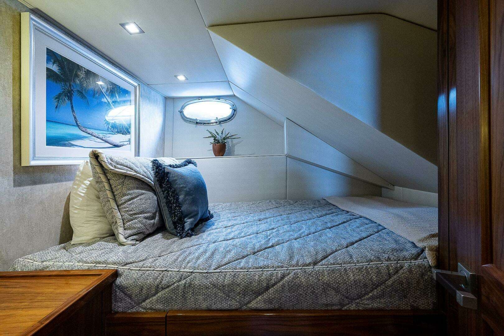 2017 Viking 75 Motoryacht - Image 27