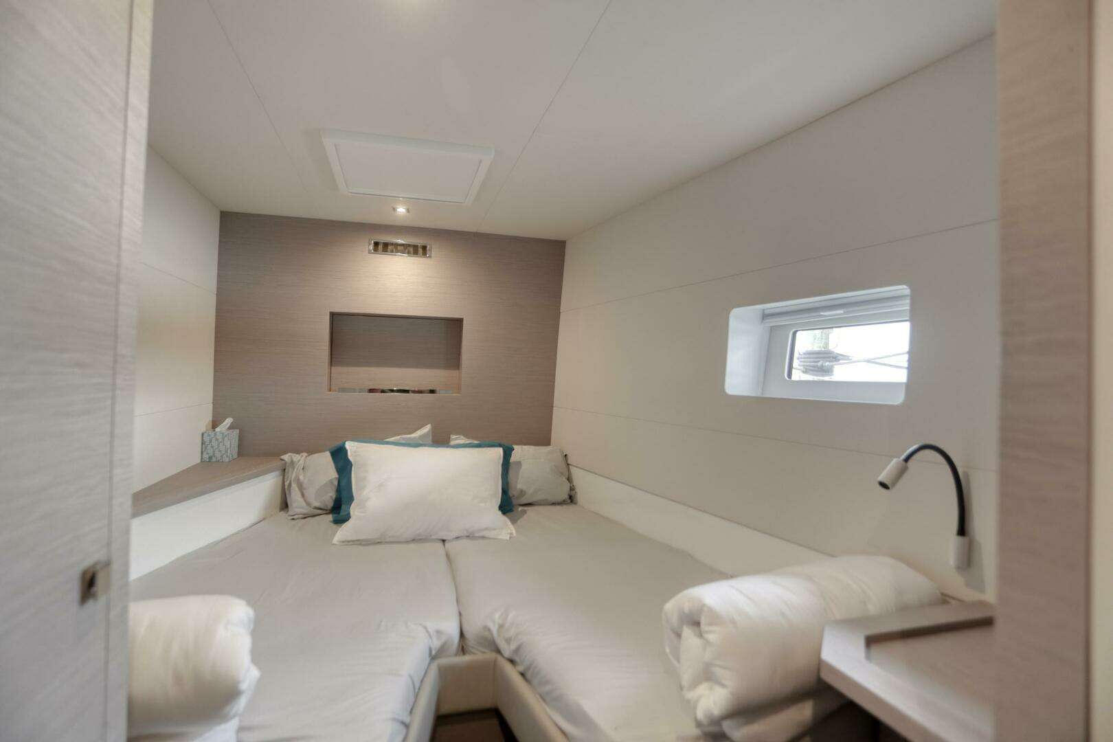 2022 Fountaine Pajot MY6 - Image 109