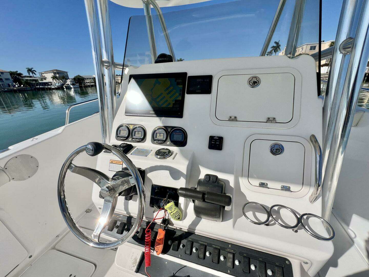 2005 Century 3200 Center Console - Image 18