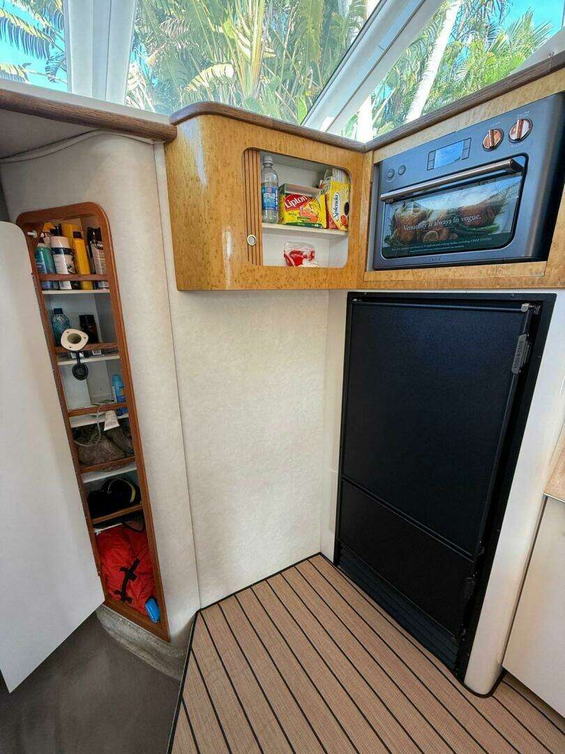 1997 Sea Ray 400 Sedan Bridge - Image 35