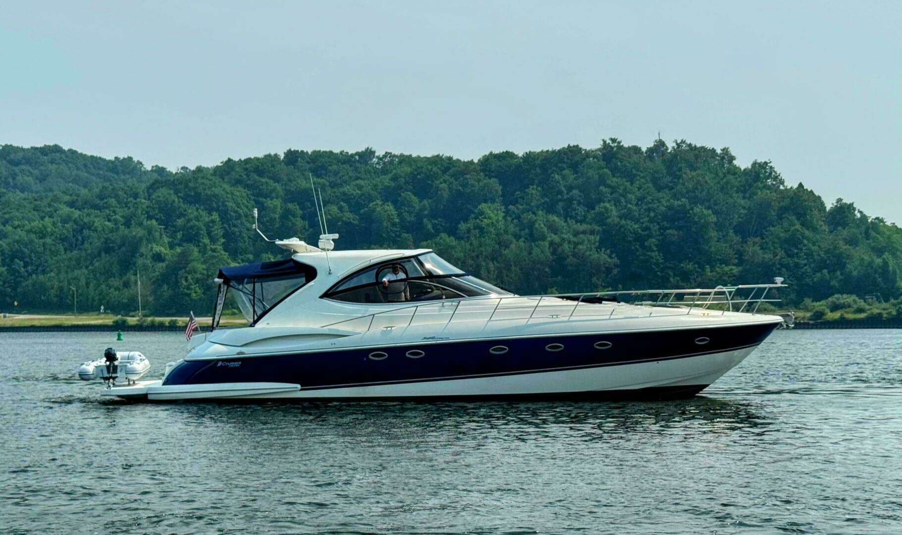 2005 Cruisers Yachts 540 Express - Image 6