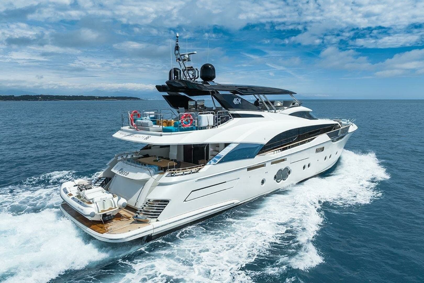2021 Monte Carlo Yachts MCY 96 - Image 5