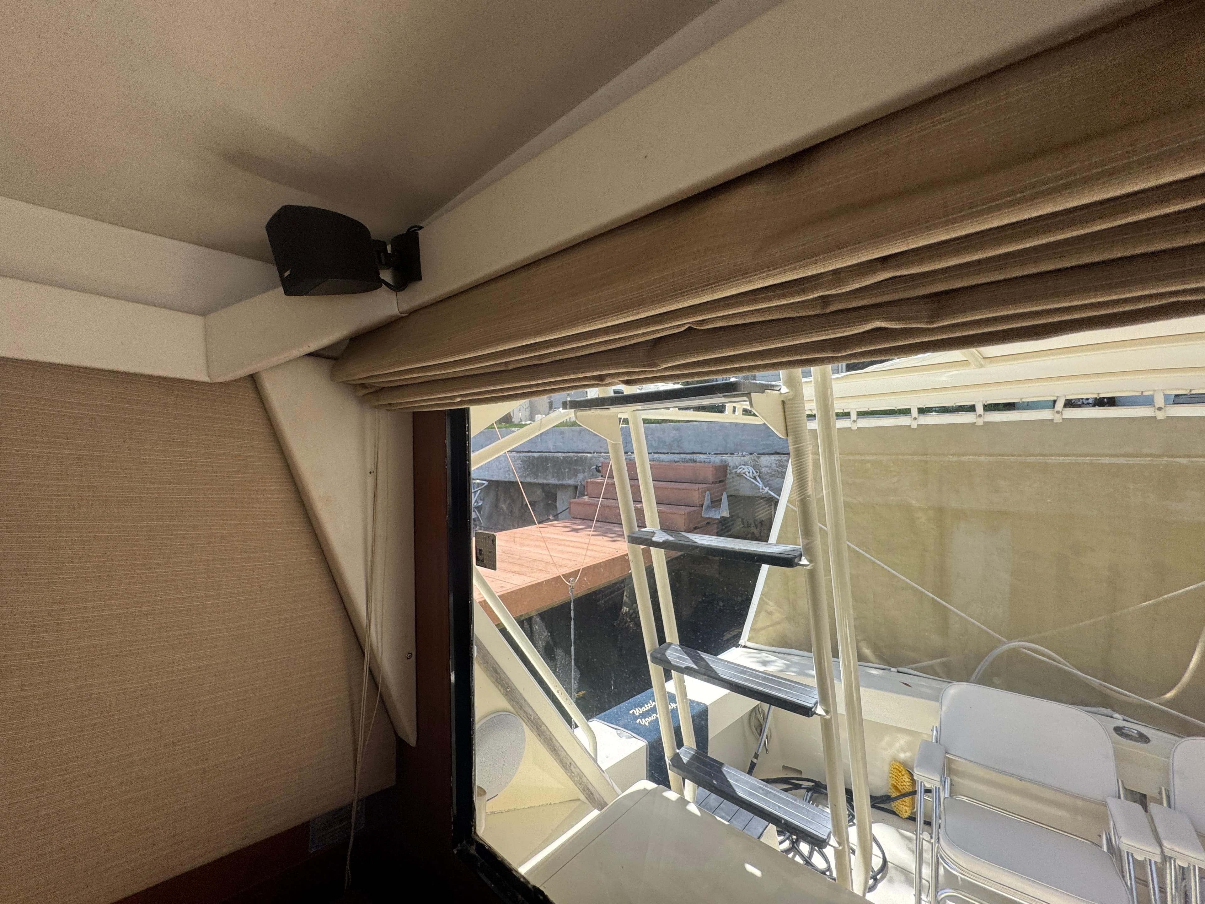 1990 Viking 35 - 115