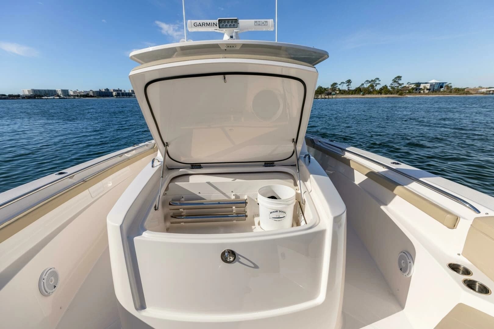 2019 Pursuit S 368 - Image 18