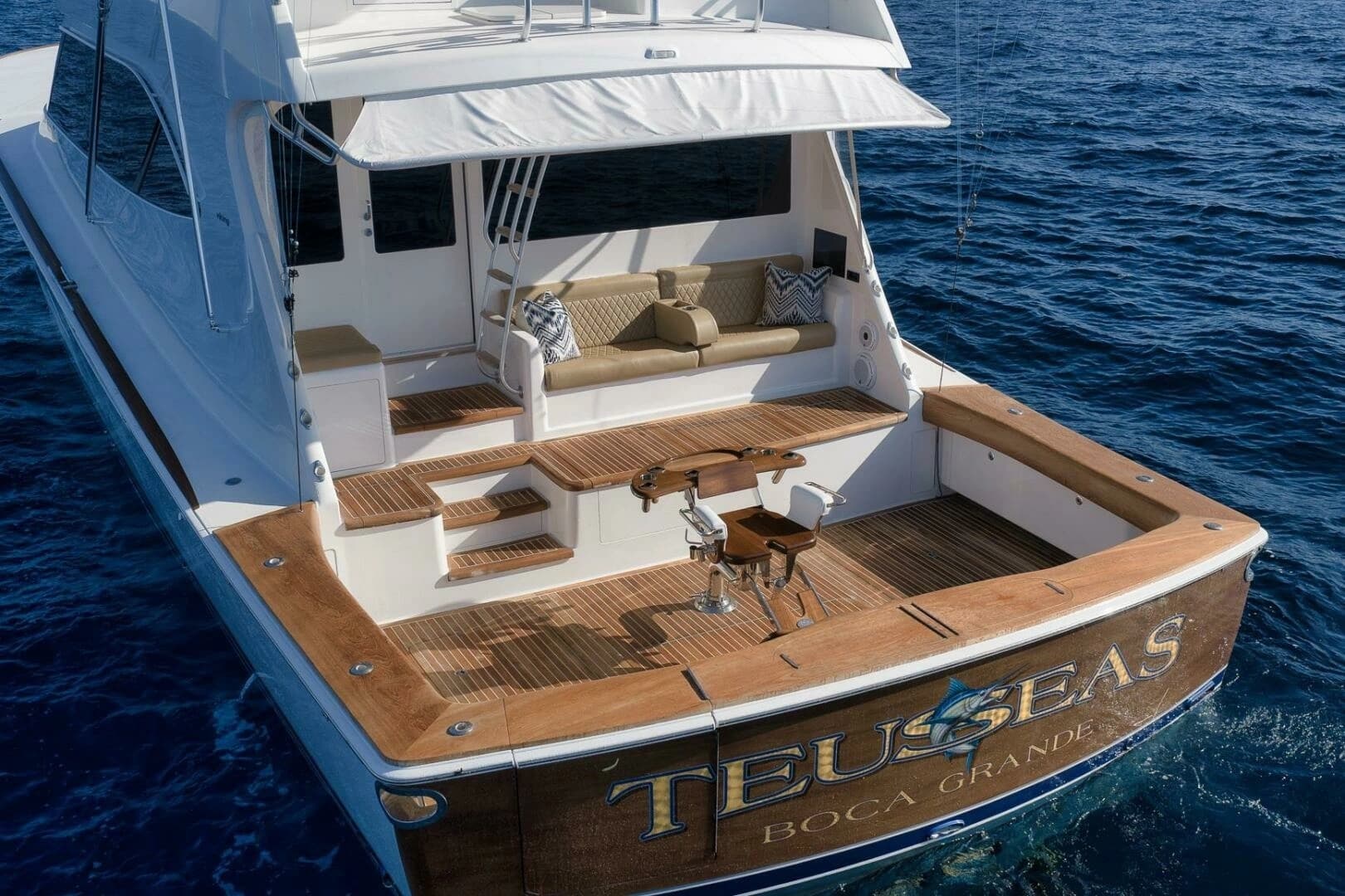 2011 Viking 76 Enclosed Bridge - Image 137