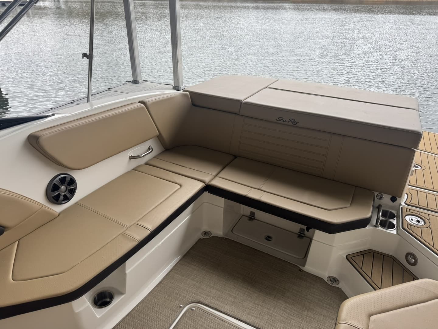 2020 Sea Ray SPX230 - Image 2