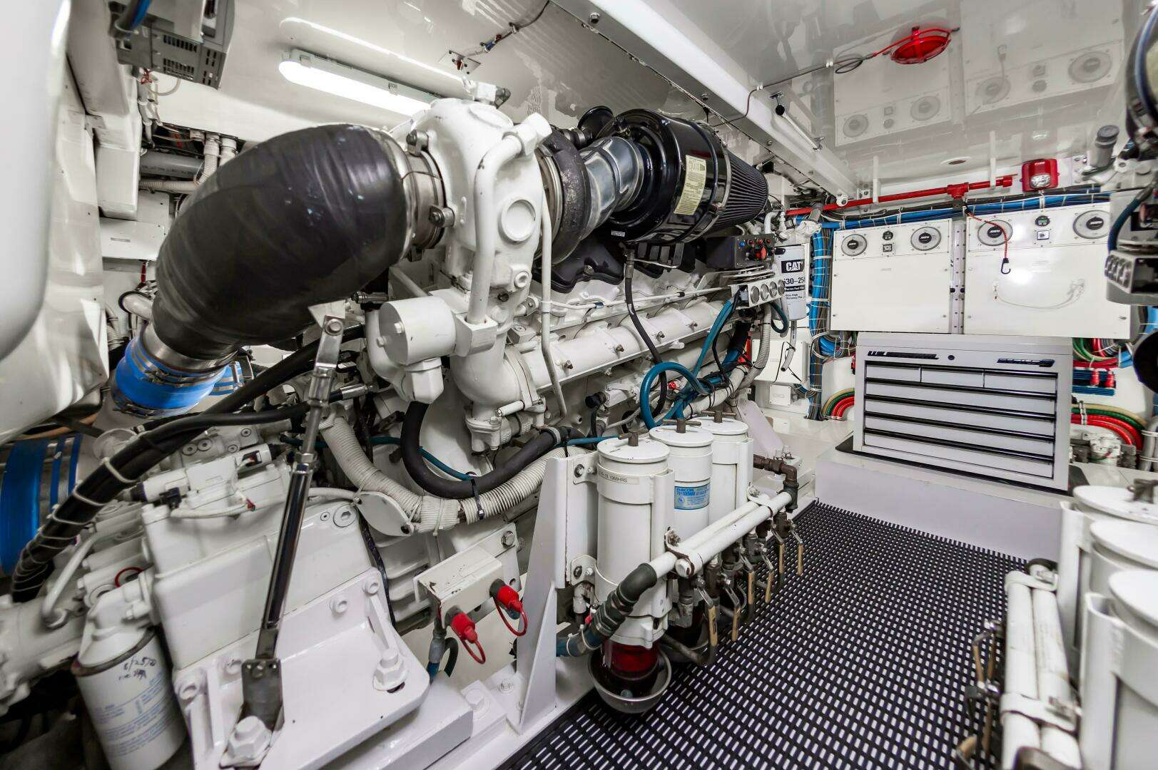 2008 Hatteras 64 Enclosed Bridge - Image 66