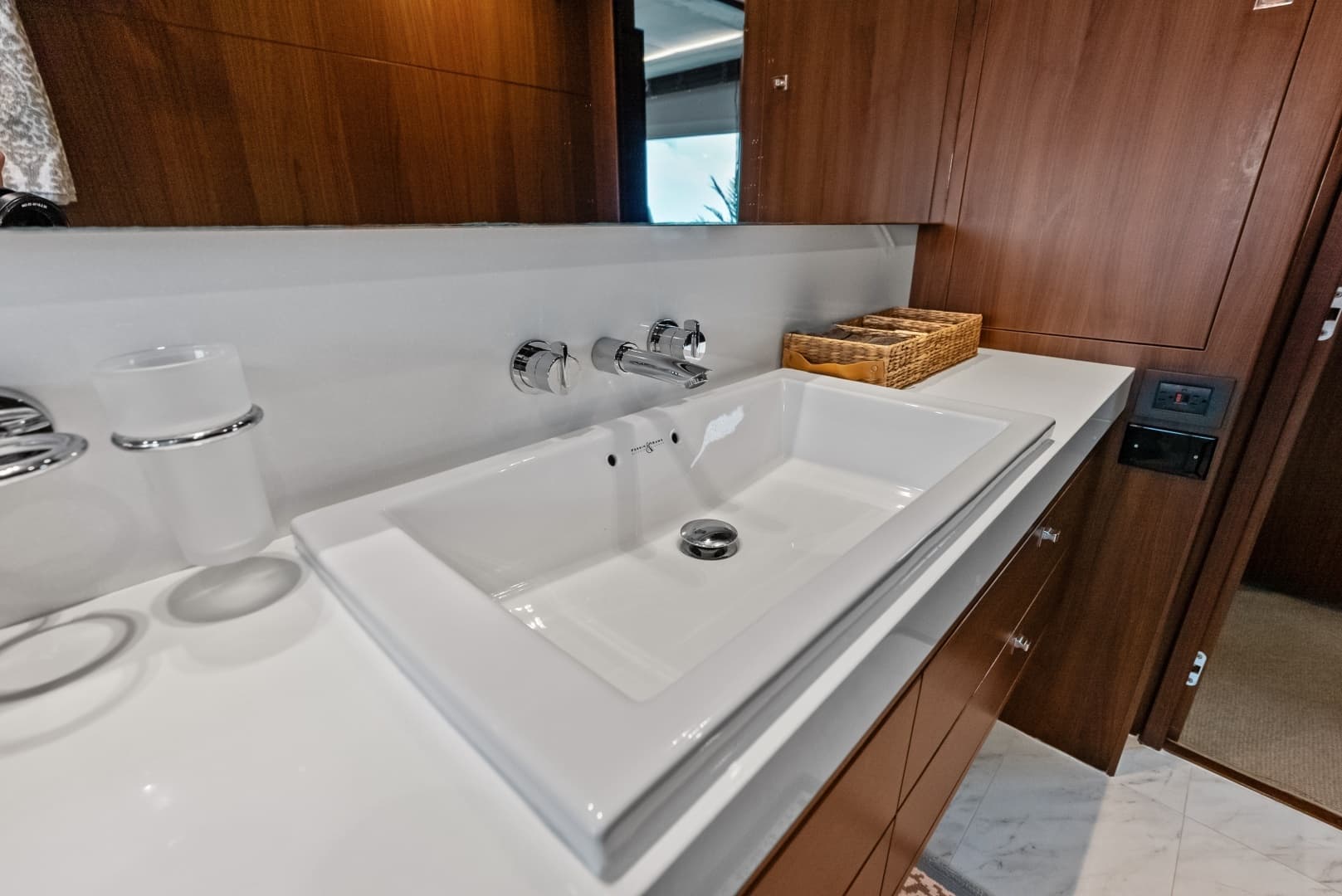 2014 Princess S72 - Image 77