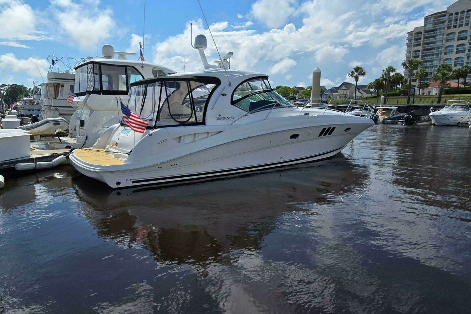 2007 Sea Ray 44 Sundancer - Image 3