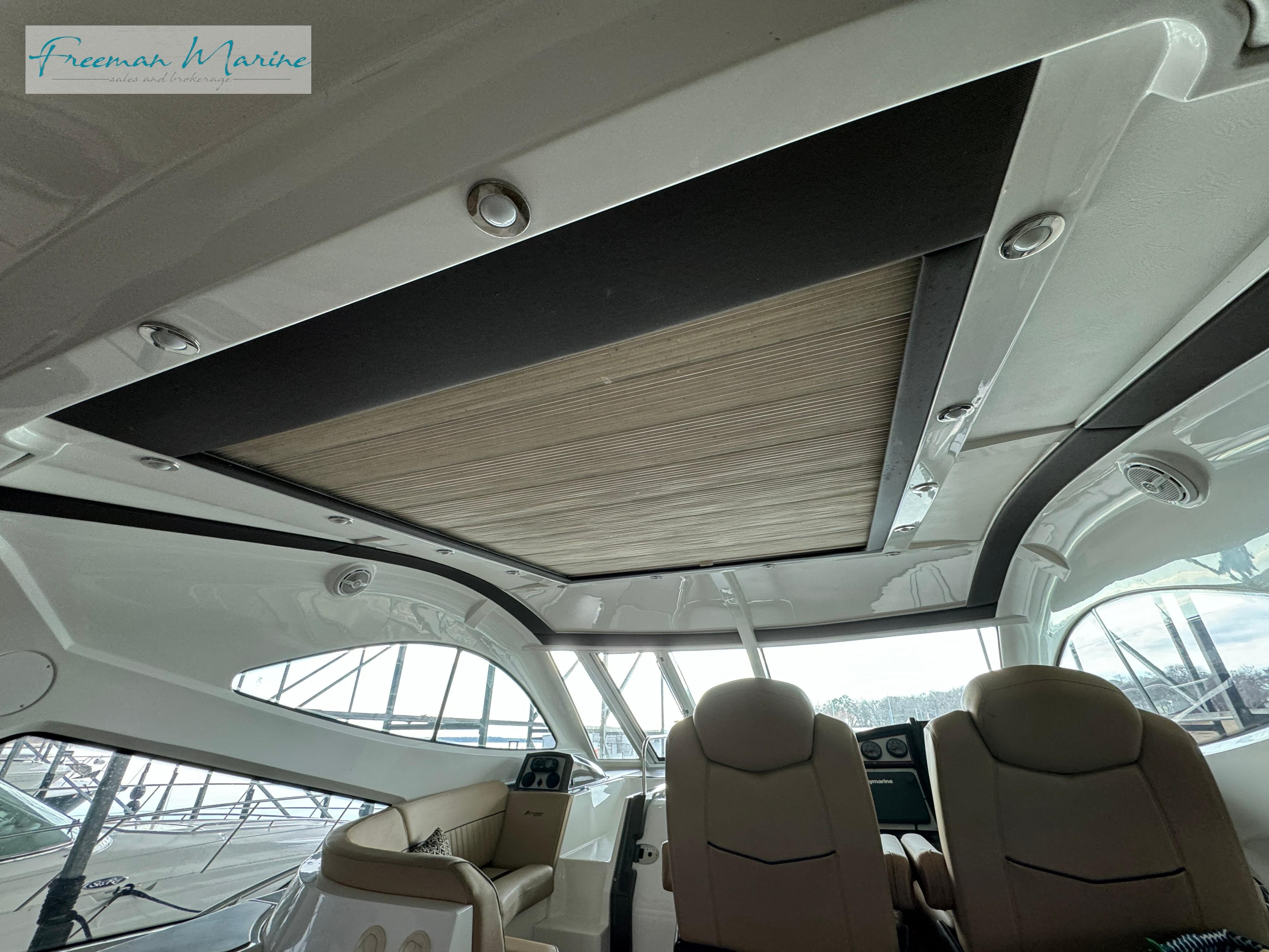 2014 Cruisers Yachts 540 Sports Coupe - 121