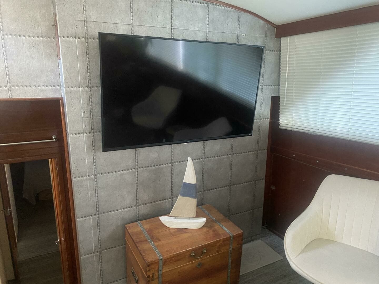 1966 Chris-Craft — - Image 28