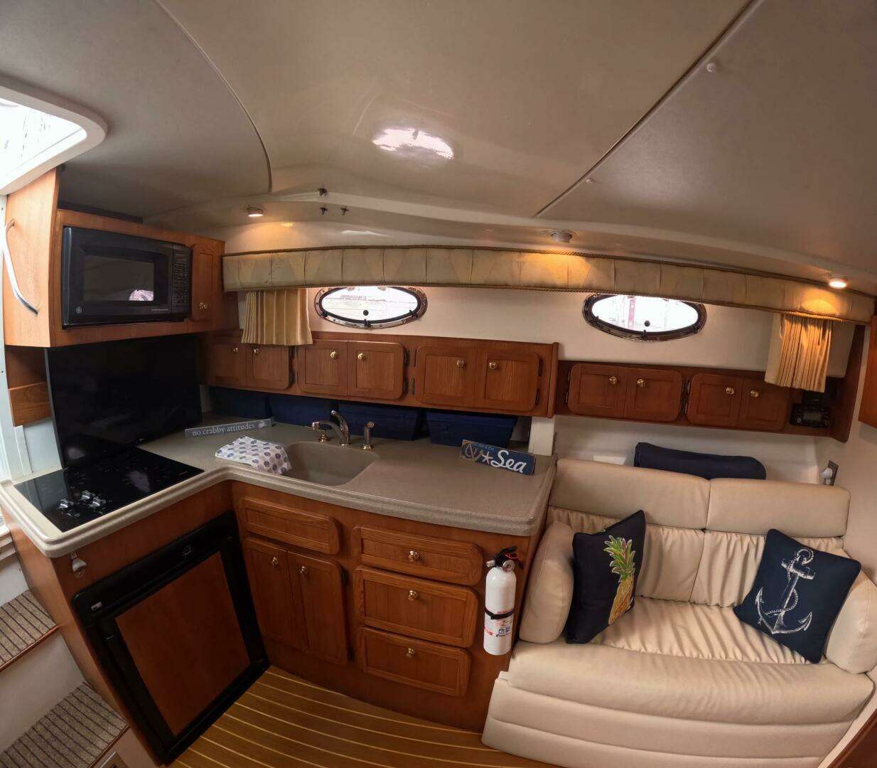 2004 Stamas 370 Express - Image 10