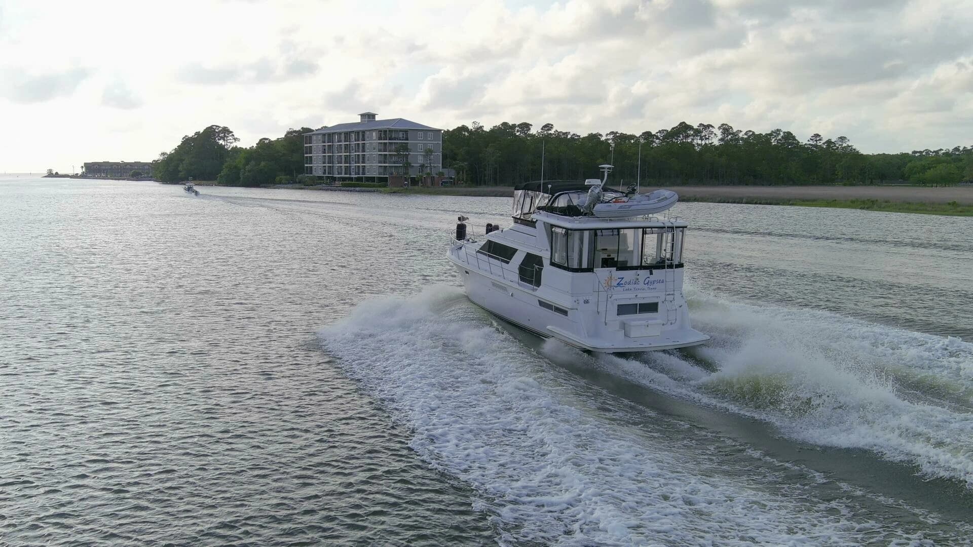 1997 Carver 445 Aft Cabin - Image 28