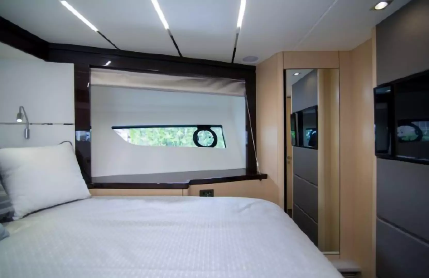 2018 Sunseeker Predator - Image 36