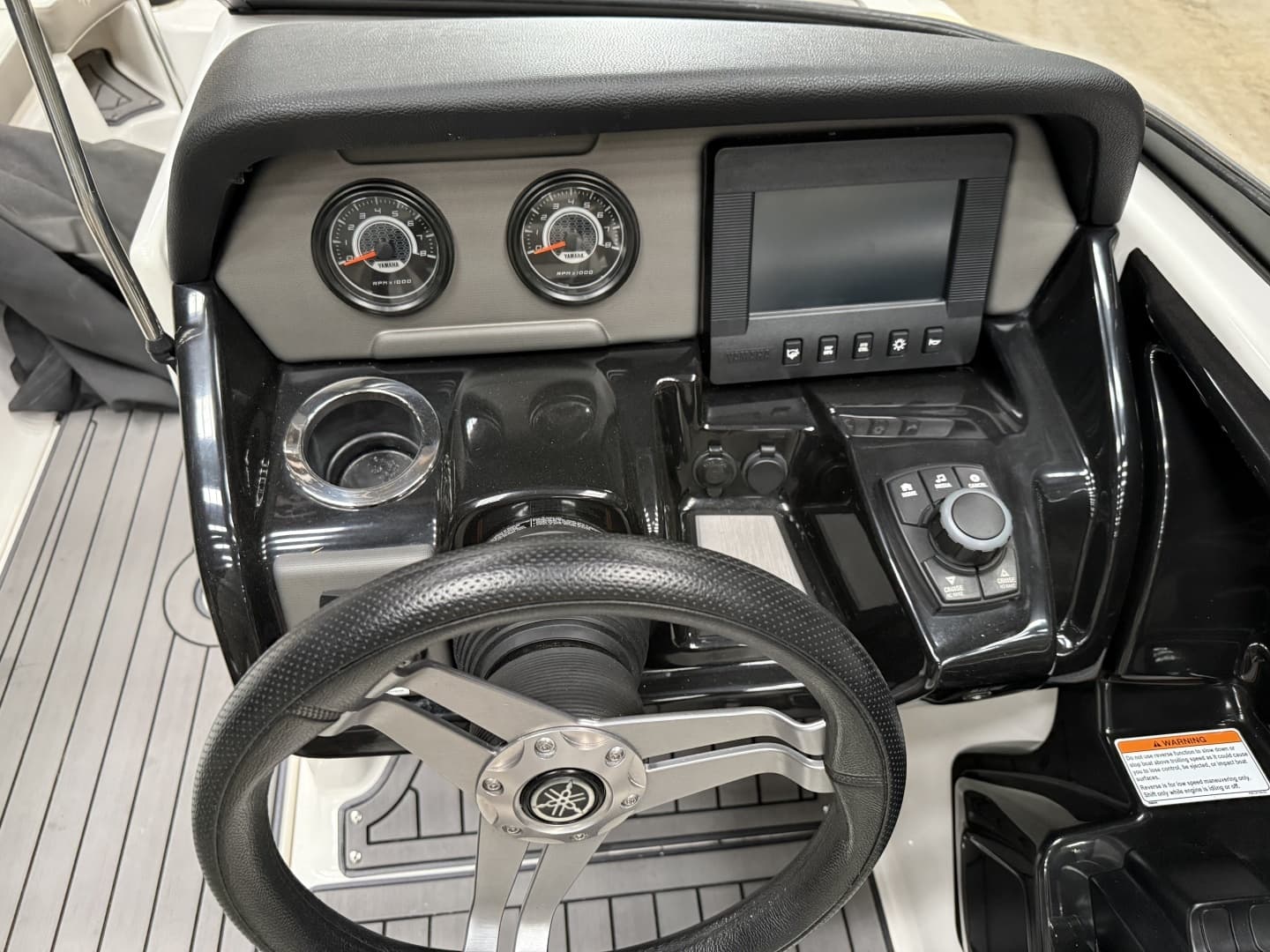 2018 Yamaha Boats 212 Limited S - Image 4