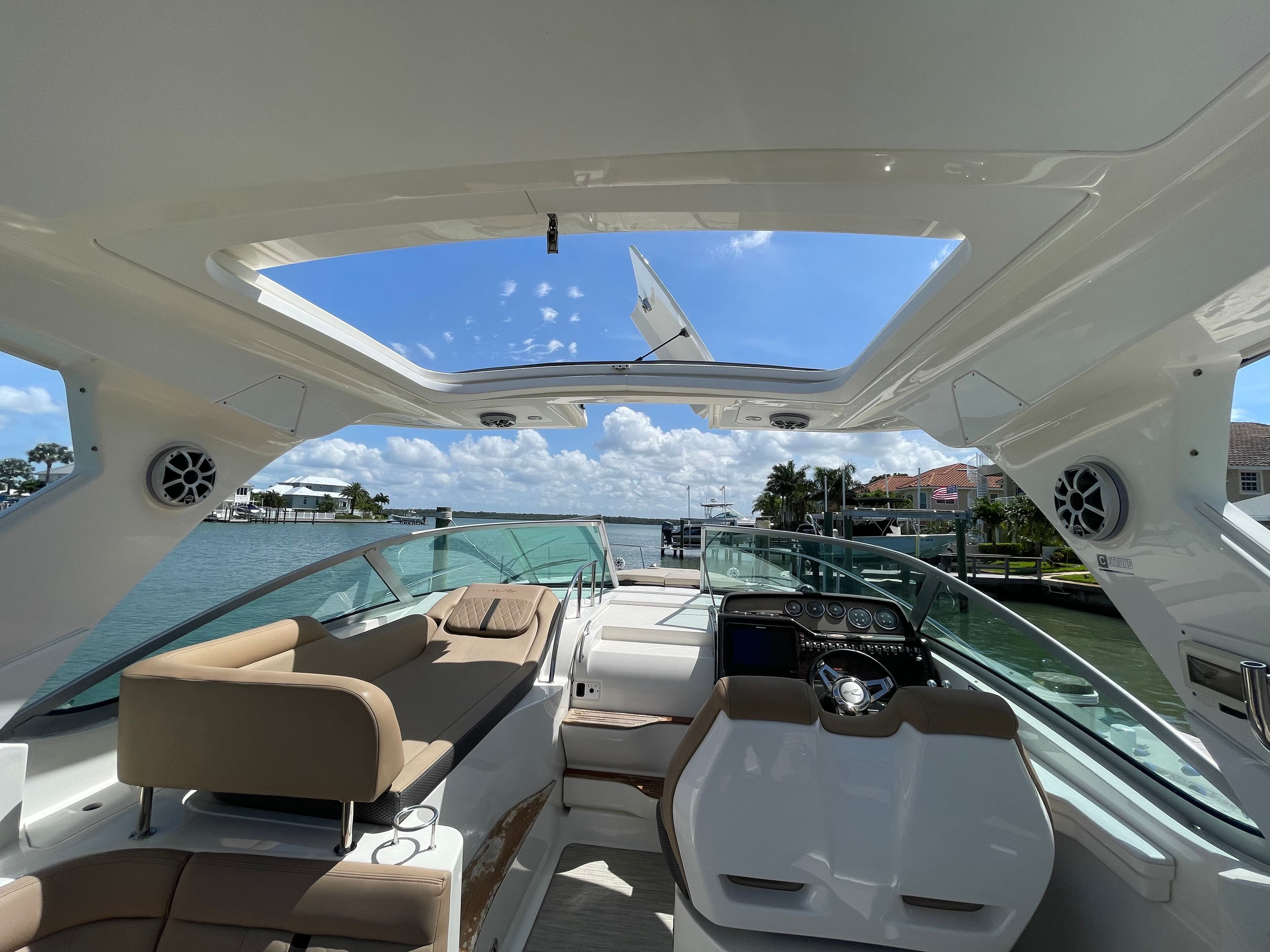 2016 Sea Ray Sundancer 350 - 32