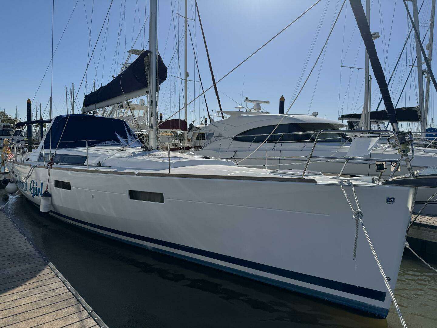 2015 Beneteau Oceanis 45 - Image 5