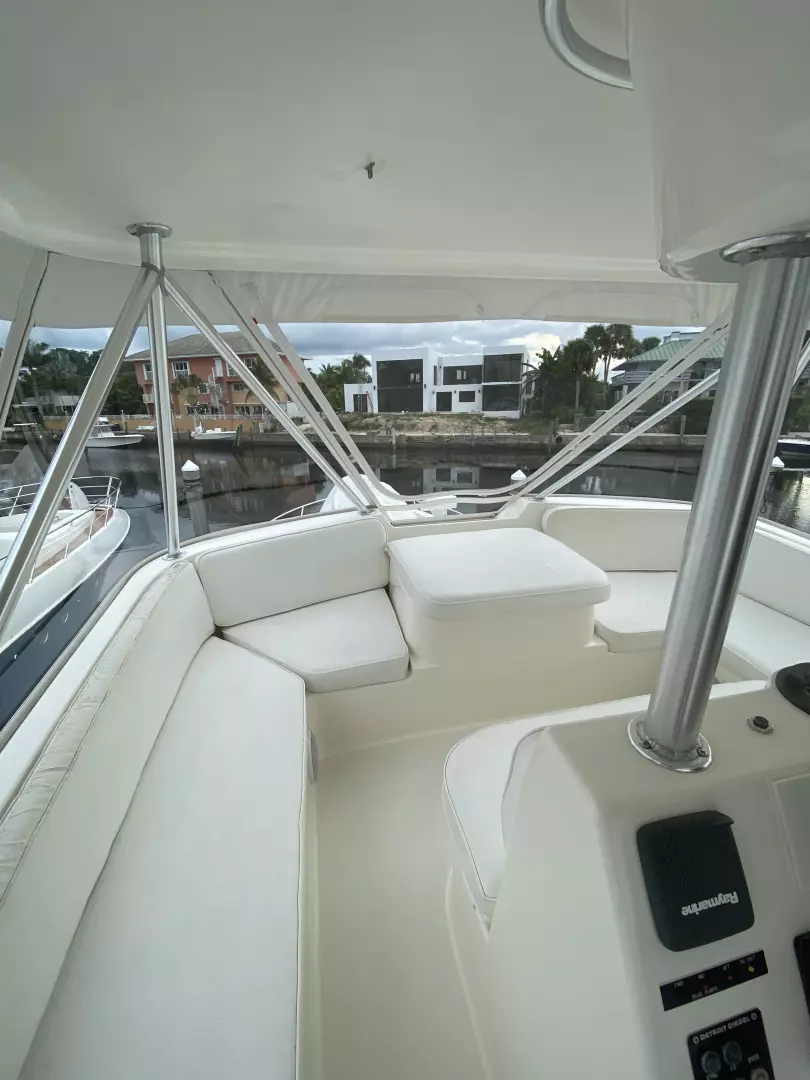2002 Ocean Yachts 52 Sportfish - Image 3