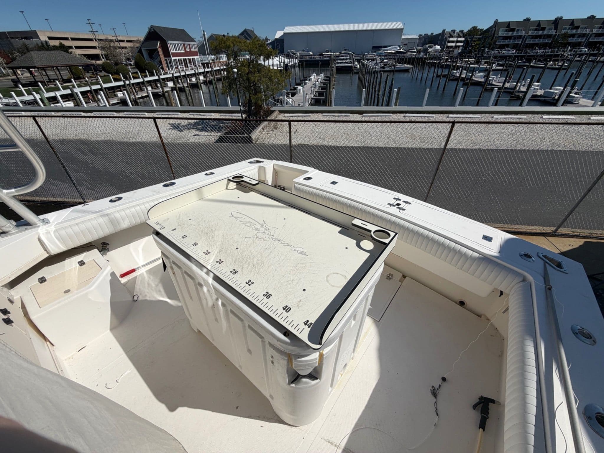 2002 Albemarle 305 Express Fisherman - 12