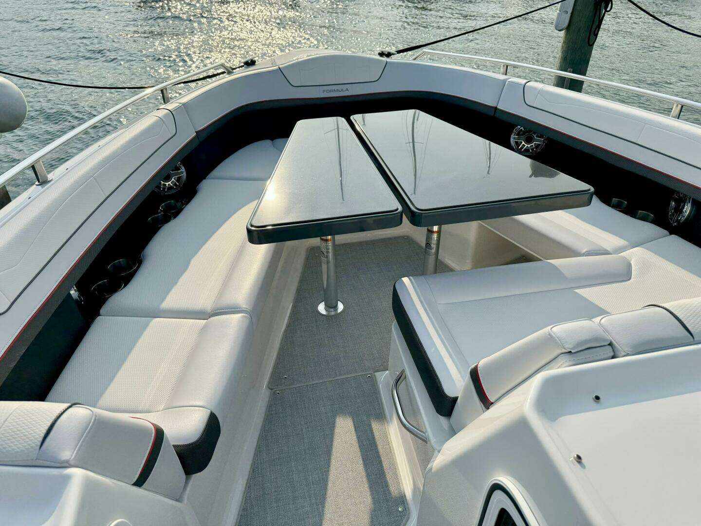 2024 Formula 350 Crossover Bowrider - Image 38