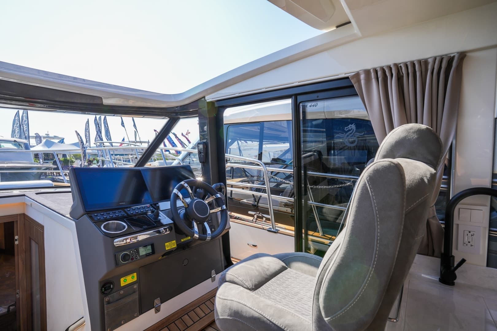 2026 Marex 390 - Image 16
