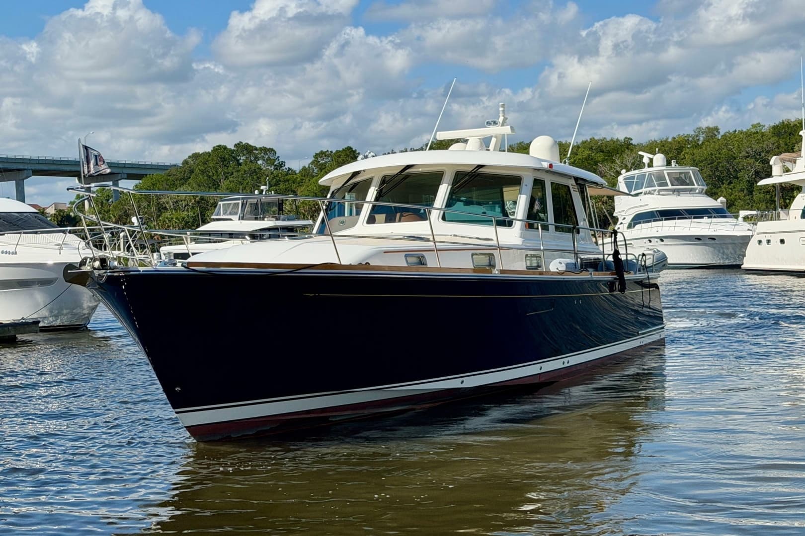 2016 Sabre 48 Salon Express - Image 6