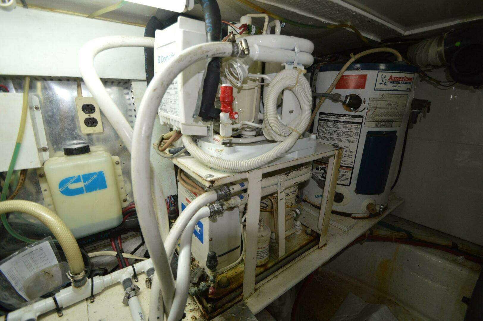 1995 Ocean 48 Cockpit Motor Yacht - Image 64
