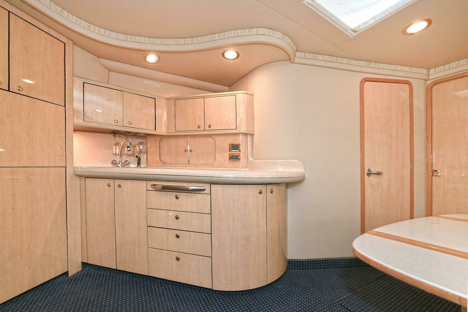2000 Sea Ray 460 Sundancer - Image 24