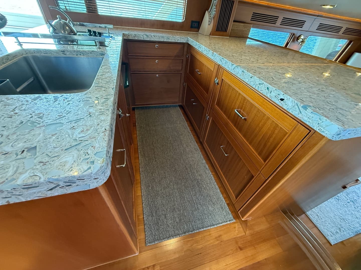 2017 Marlow Explorer 49E - Image 19