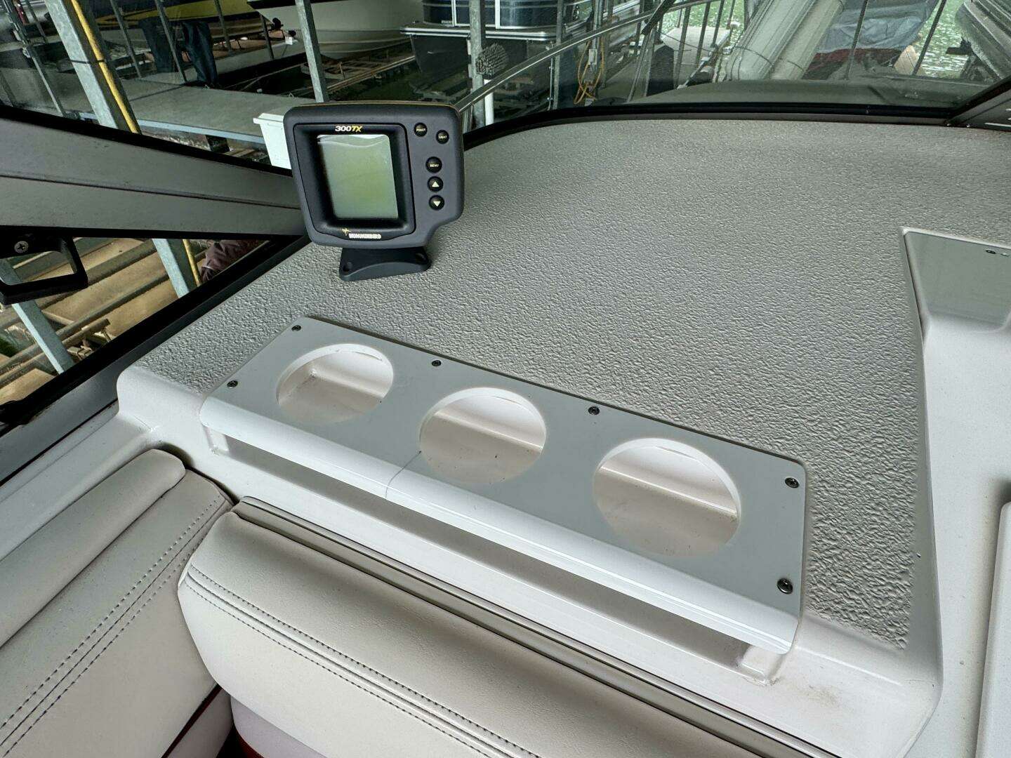 1994 Chaparral Signature 27 Cabin Cruiser - Image 26