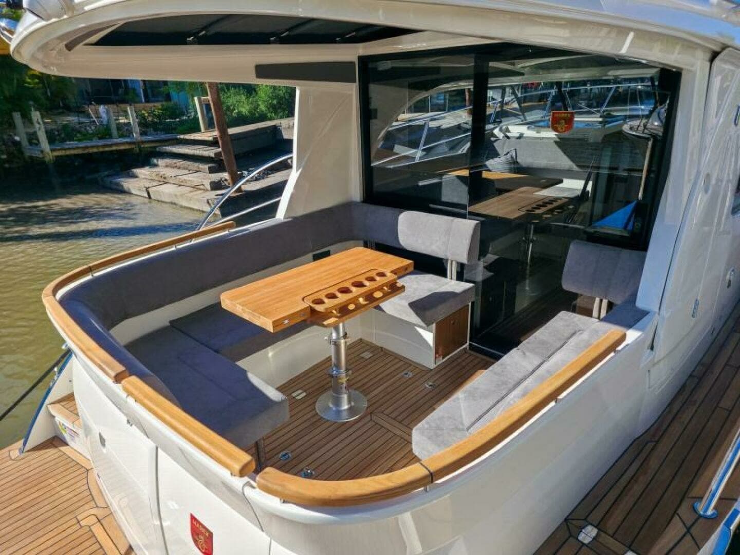 2026 Marex 330 Scandinavia - Image 14