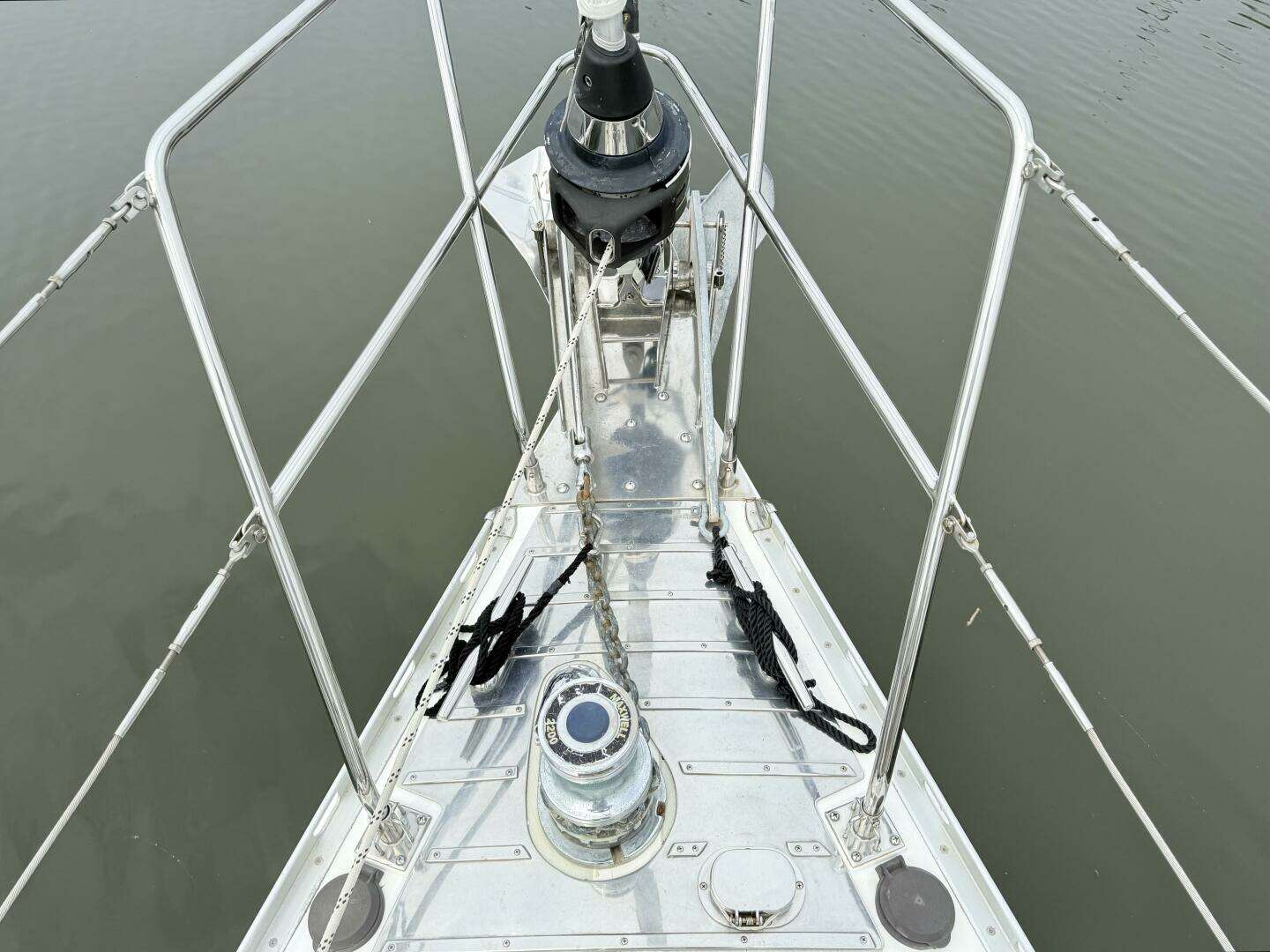 2008 Hylas 46 Center Cockpit - Image 12