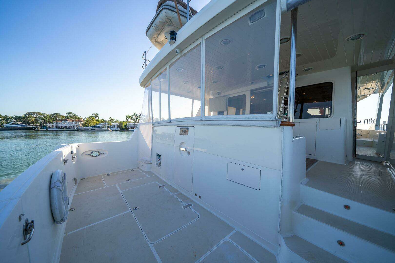 2006 Offshore Yachts 72 Pilothouse - Image 11