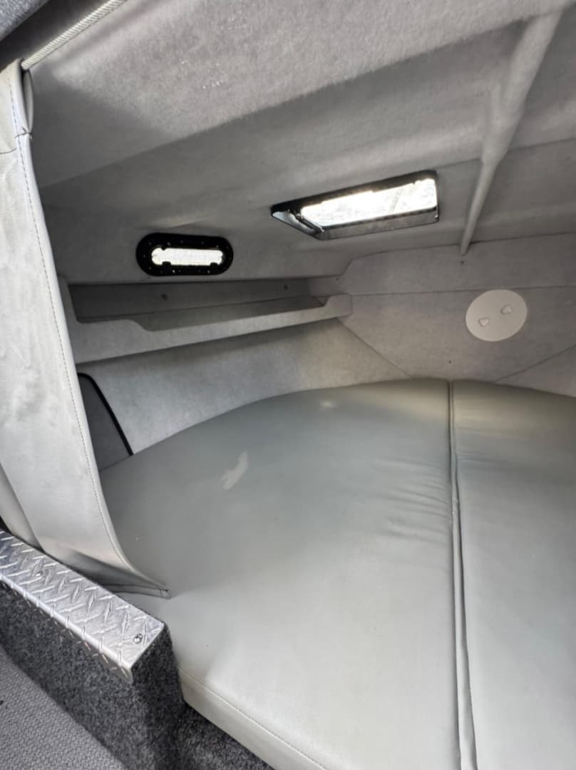 2018 KingFisher 2725 Weekender - Image 31