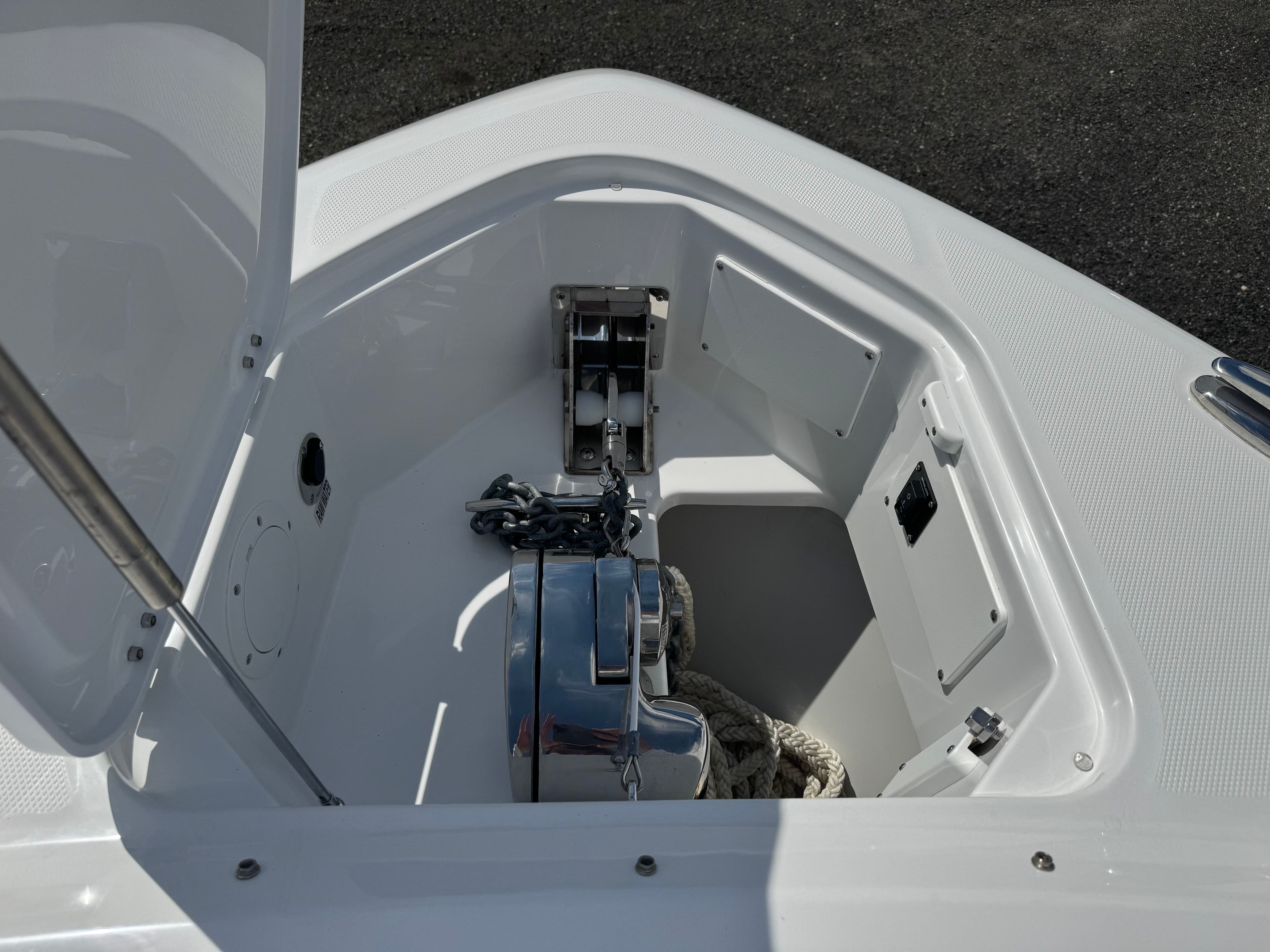 2026 Everglades 367CX - 10