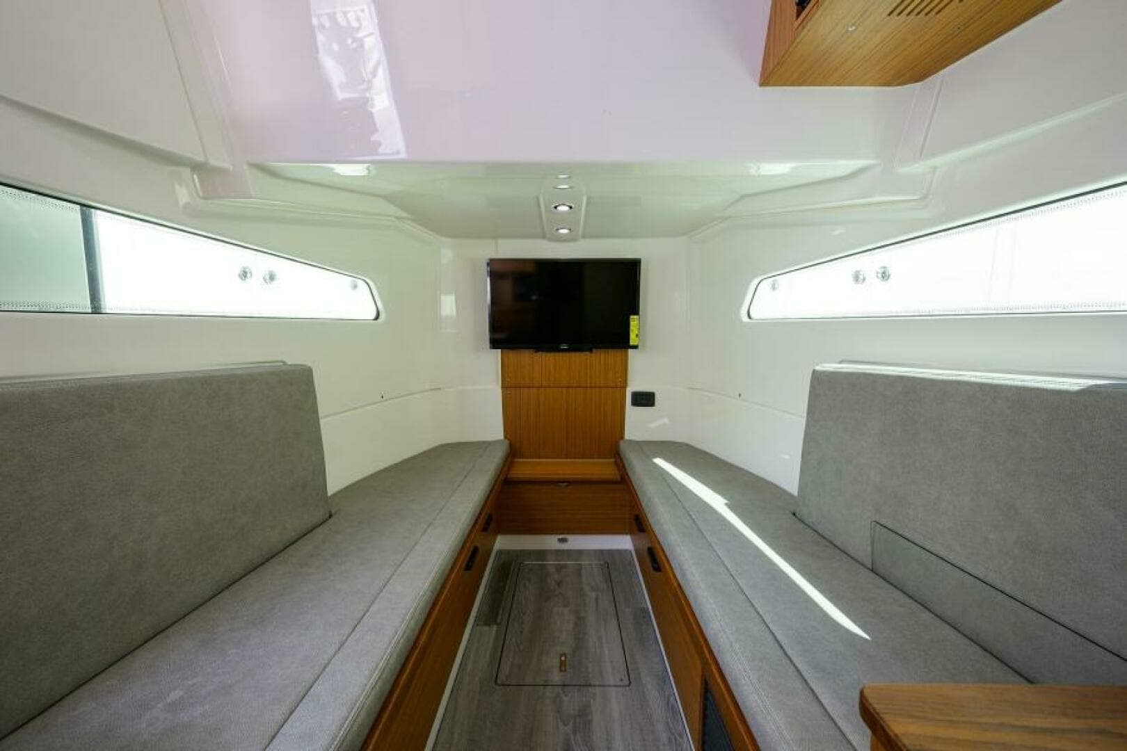 2021 Solace Center Console - Image 2
