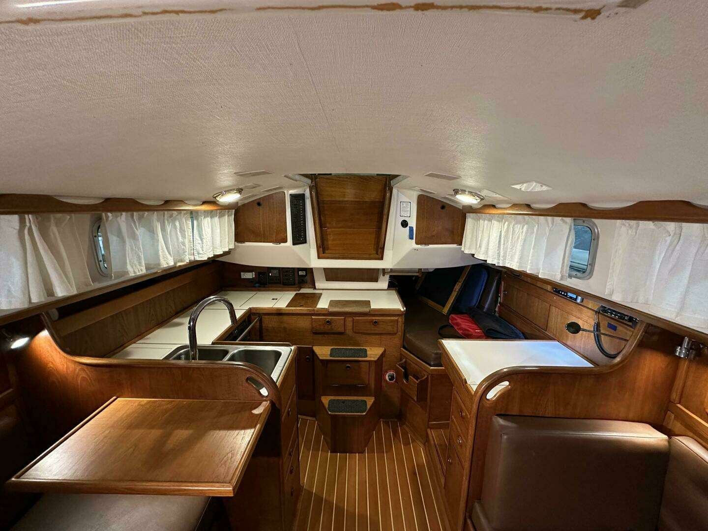 1984 Sabre Sabre 34-1 - Image 43