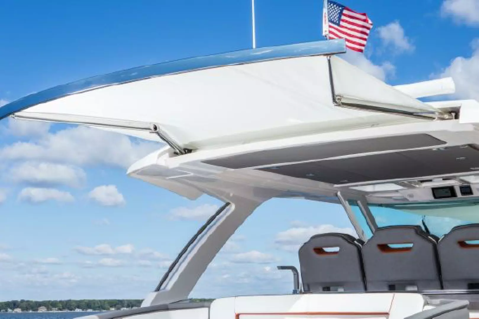 2021 Tiara Sport 38LS - Image 15