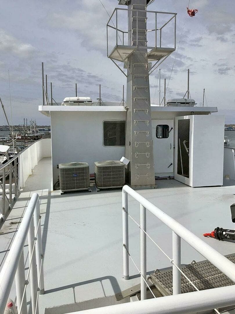 2013 Ocean Voyager 95 Expedition - Image 5