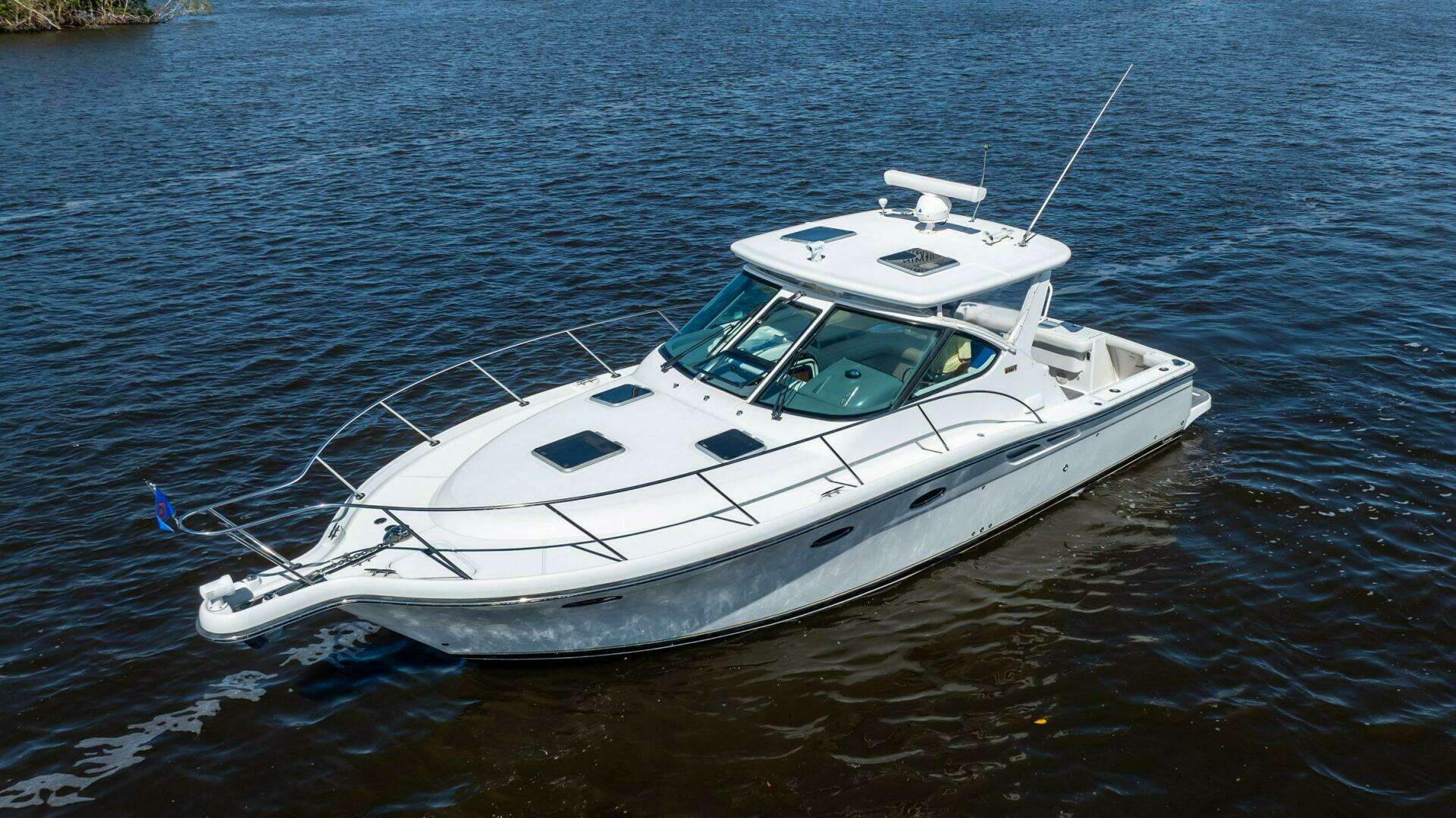 2005 Tiara Yachts 3200 Open - Image 25